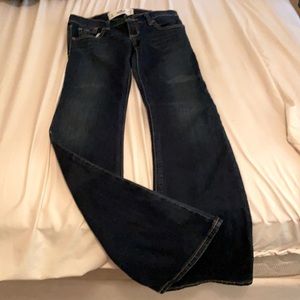 Hollister 0S size zero length short like new!